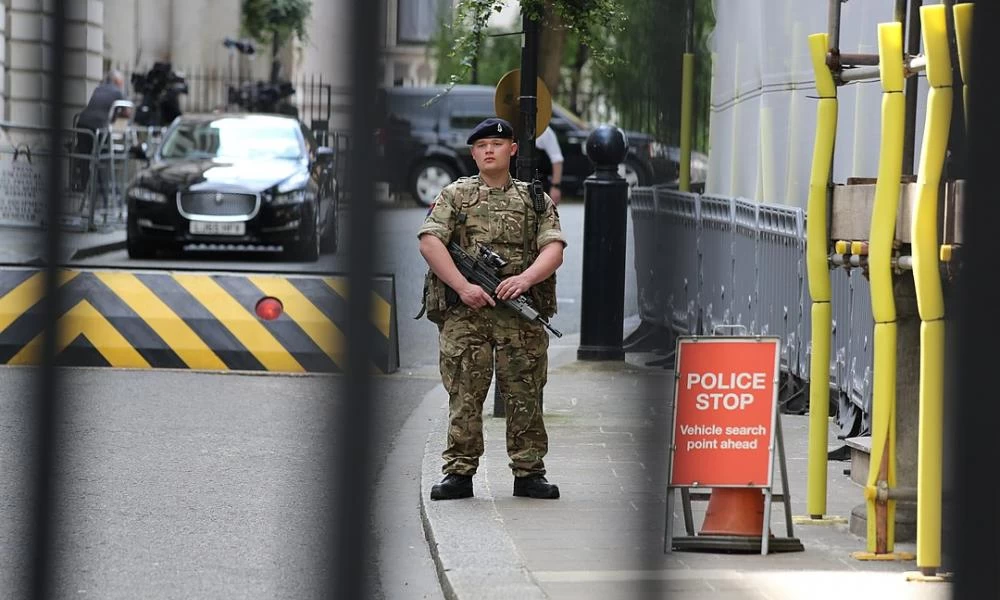 Βρετανία: Στο προτελευταίο επίπεδο συναγερμού για τρομοκρατική απειλή